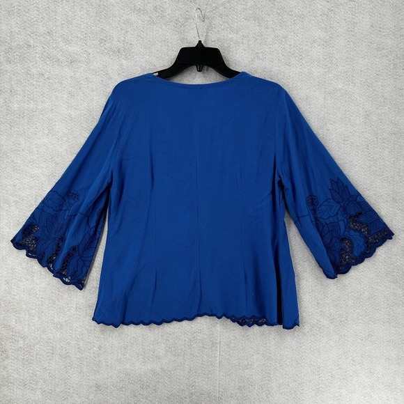 Soft Surroundings Blouse Womens‎ SMALL Blue Embroidery 3/4 Sleeve Button Rayon - Picture 4 of 14